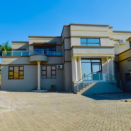 Dineo'S Lodge And Spa Burgersfort Buitenkant foto