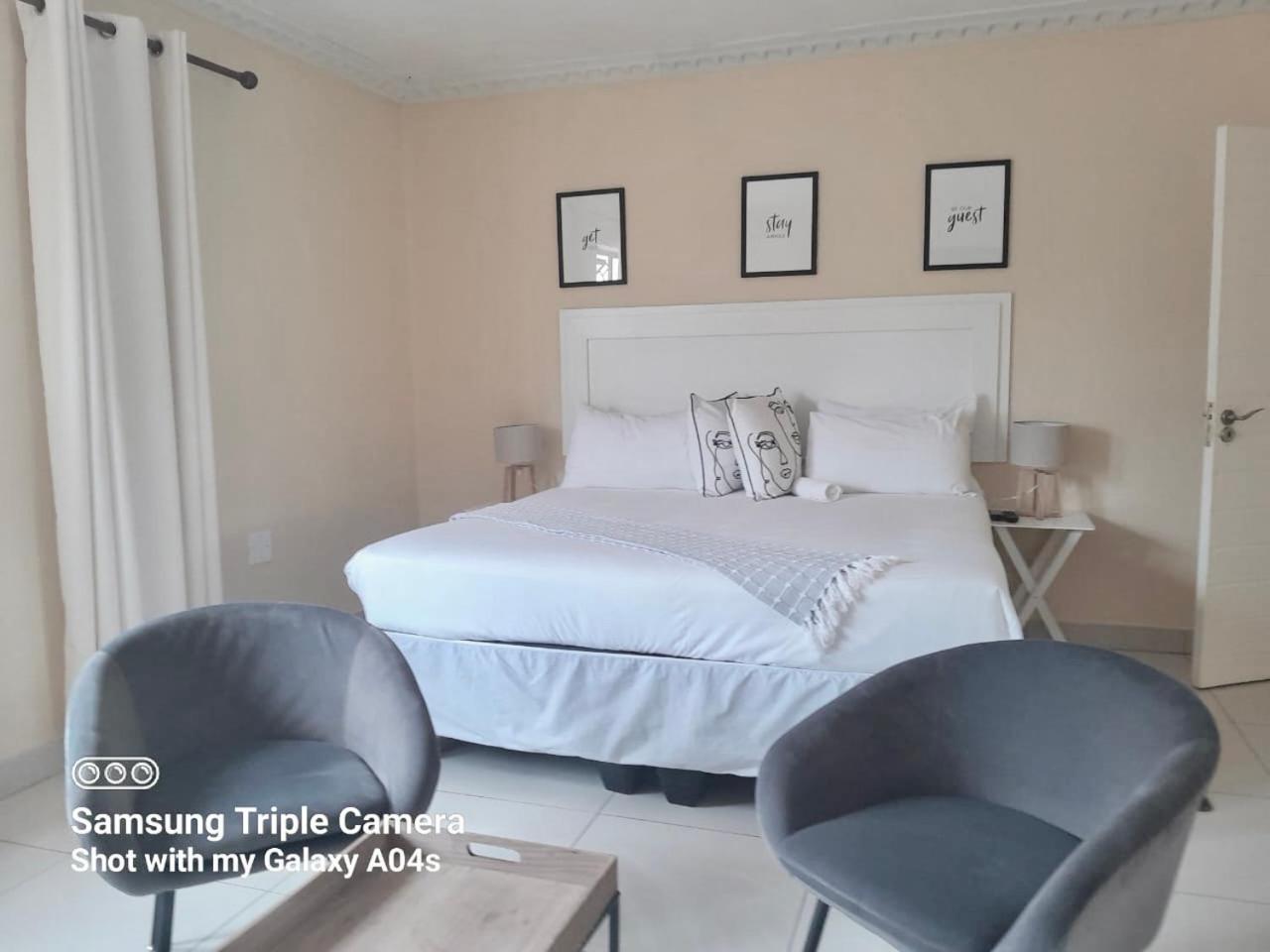 Dineo'S Lodge And Spa Burgersfort Buitenkant foto